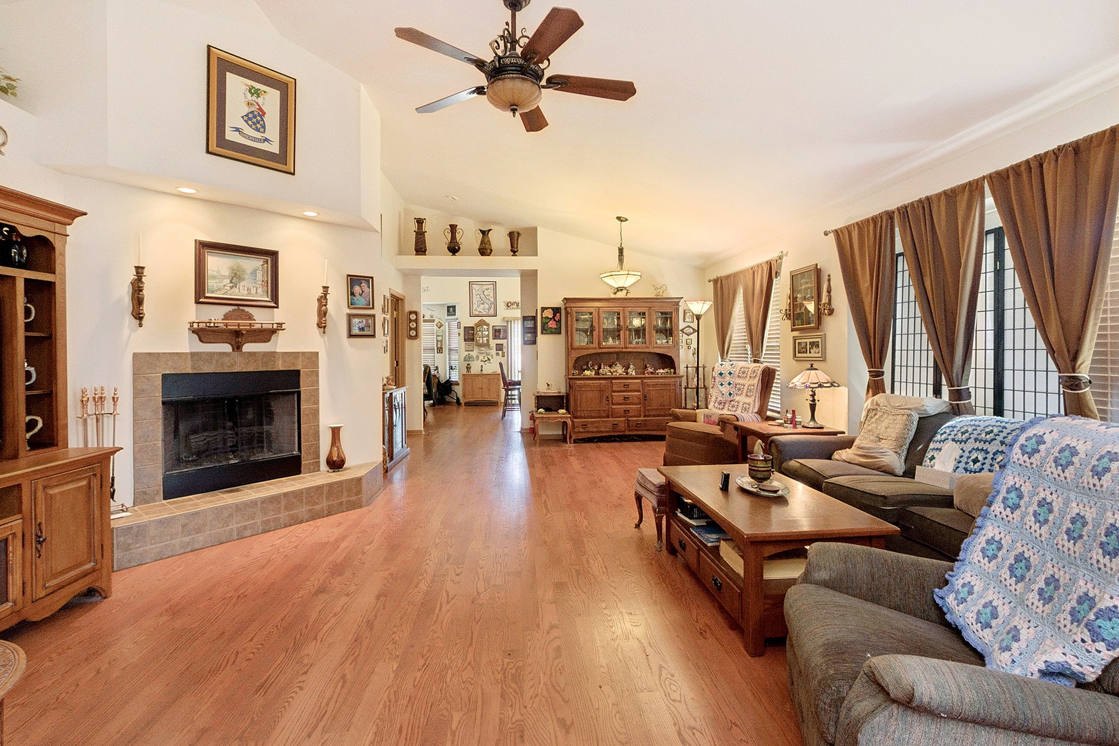 25426 Barrow Road, Manhattan, IL 60442 25426 Barrow Road, Manhattan, IL 60442
