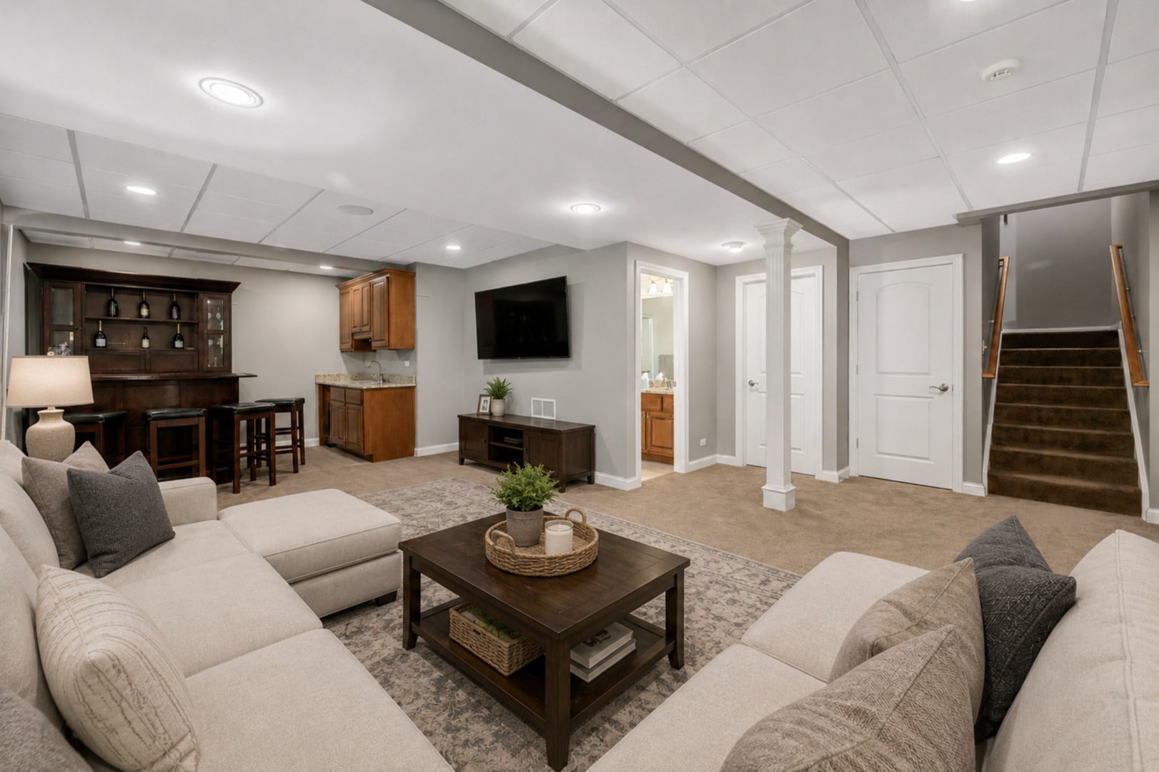 2454 Durand Drive, Downers Grove, IL 60516 2454 Durand Drive, Downers Grove, IL 60516
