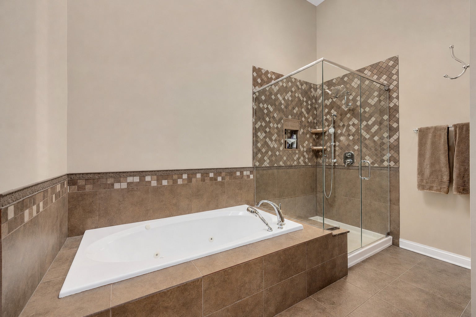 2454 Durand Drive, Downers Grove, IL 60516 2454 Durand Drive, Downers Grove, IL 60516