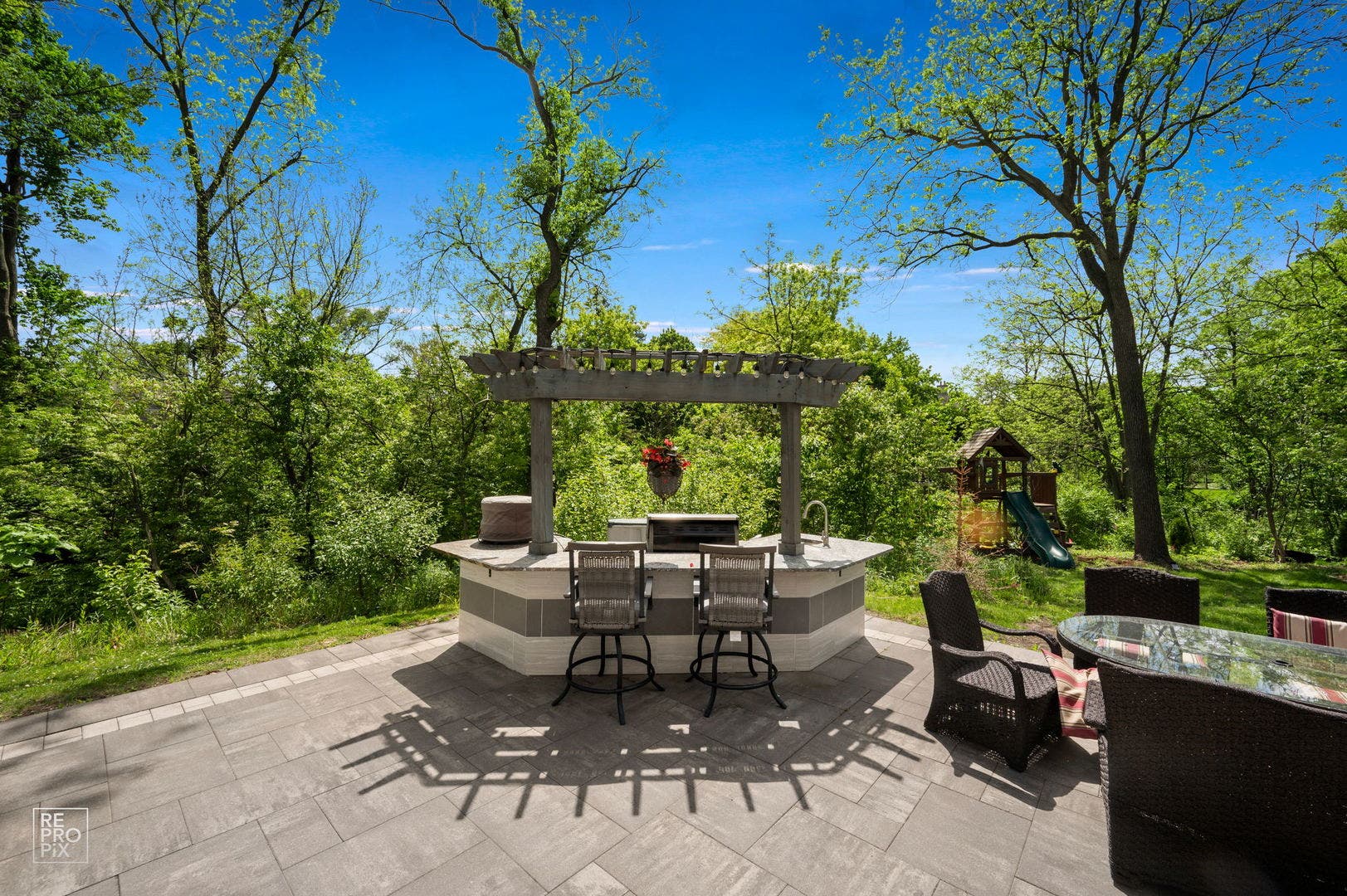 6270 S Garfield Avenue, Burr Ridge, IL 60527 6270 S Garfield Avenue, Burr Ridge, IL 60527