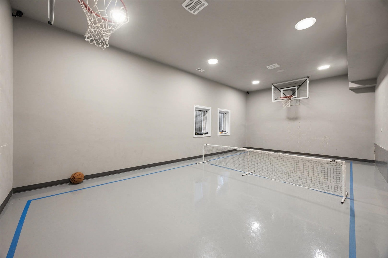 6270 S Garfield Avenue, Burr Ridge, IL 60527 6270 S Garfield Avenue, Burr Ridge, IL 60527