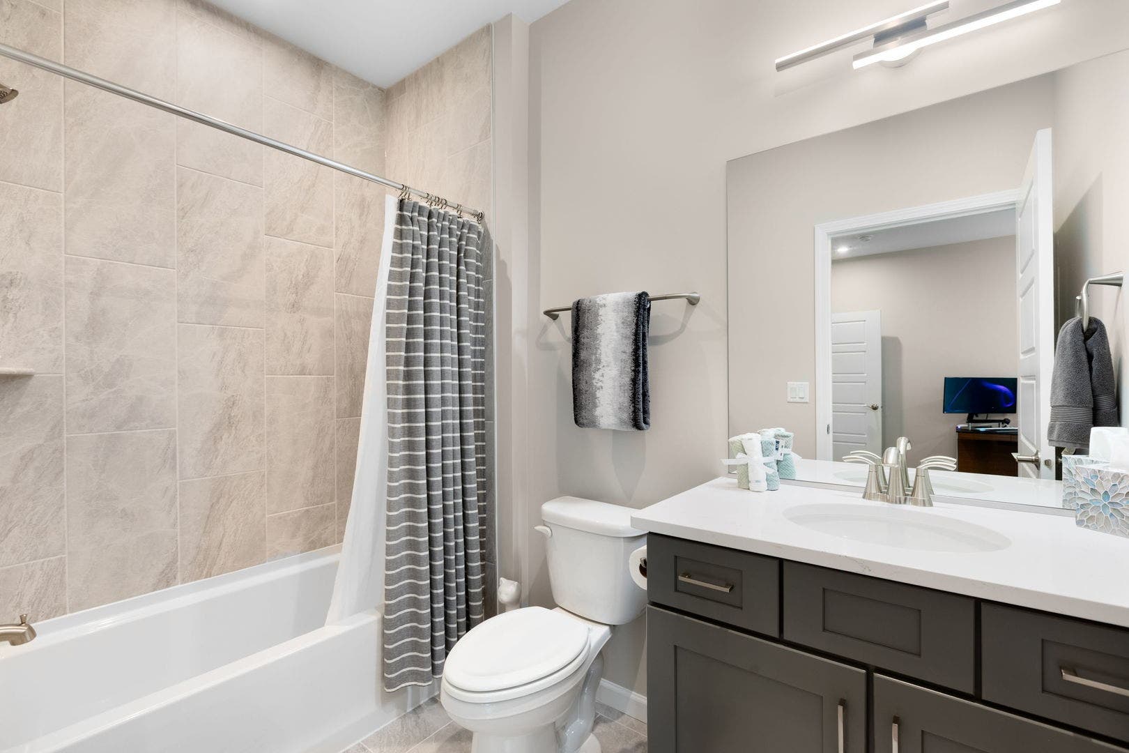 3233 Lincoln Prairie Boulevard, Aurora, IL 60503 3233 Lincoln Prairie Boulevard, Aurora, IL 60503