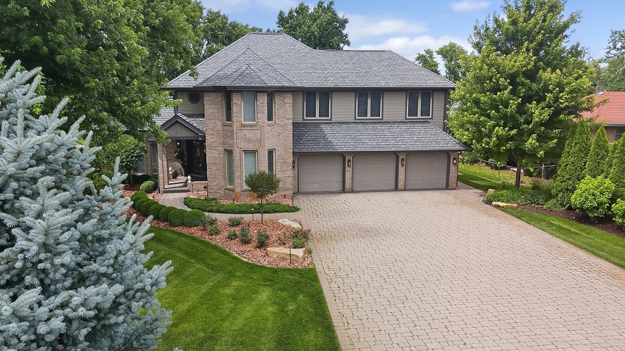 Property photo for 1290 119th Street, Lemont, IL
