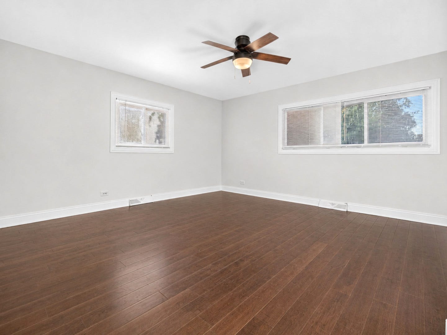 800 RIDGEMOOR Drive W, Willowbrook, IL 60527 800 RIDGEMOOR Drive W, Willowbrook, IL 60527