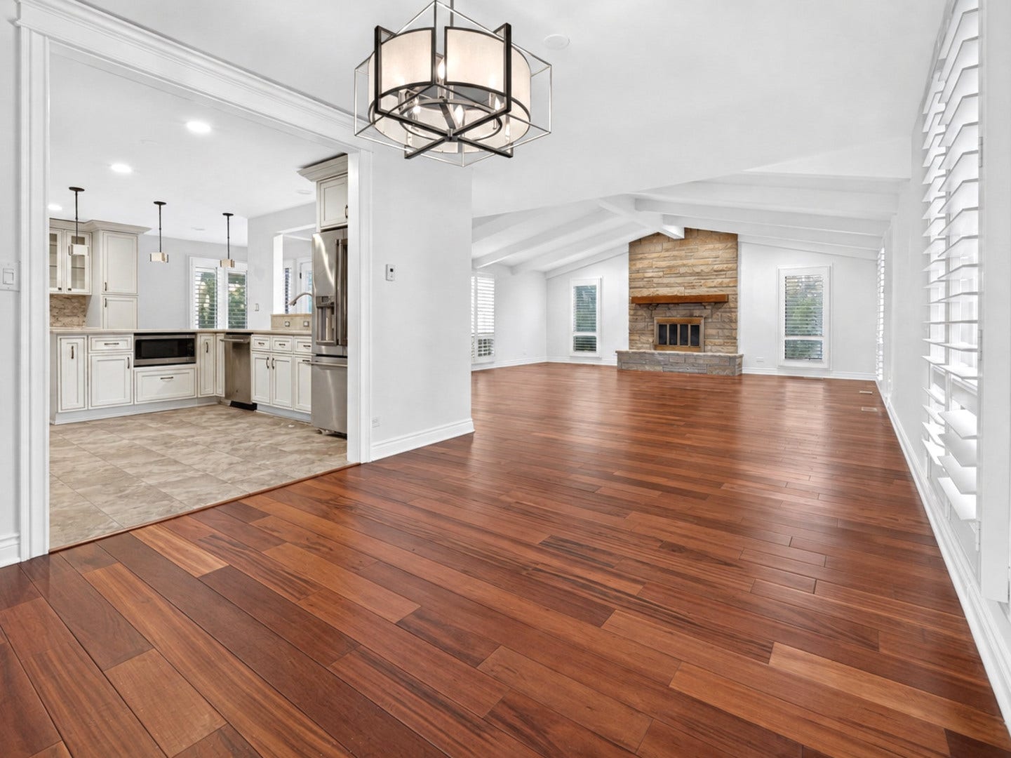 800 RIDGEMOOR Drive W, Willowbrook, IL 60527 800 RIDGEMOOR Drive W, Willowbrook, IL 60527