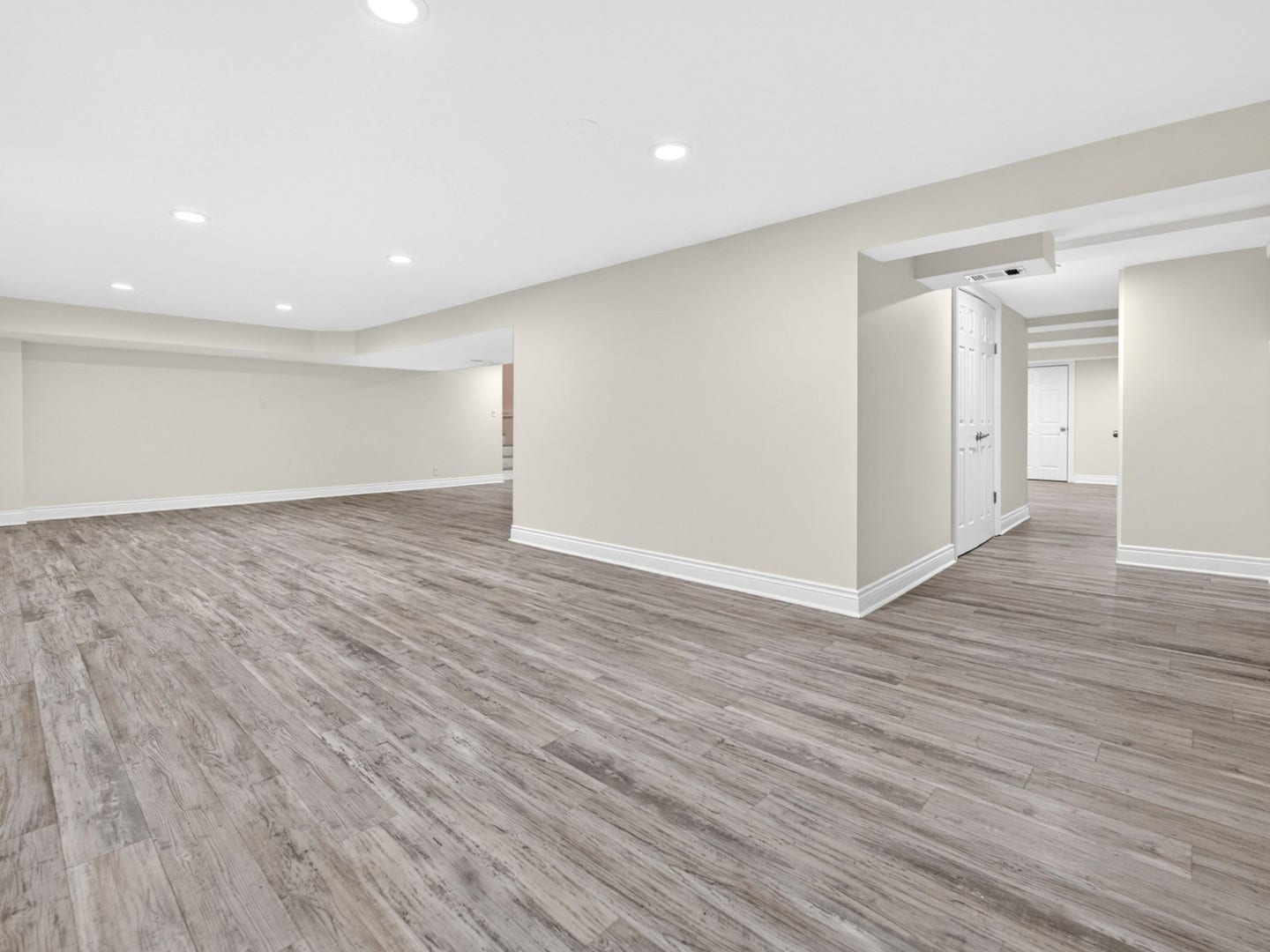 800 RIDGEMOOR Drive W, Willowbrook, IL 60527 800 RIDGEMOOR Drive W, Willowbrook, IL 60527