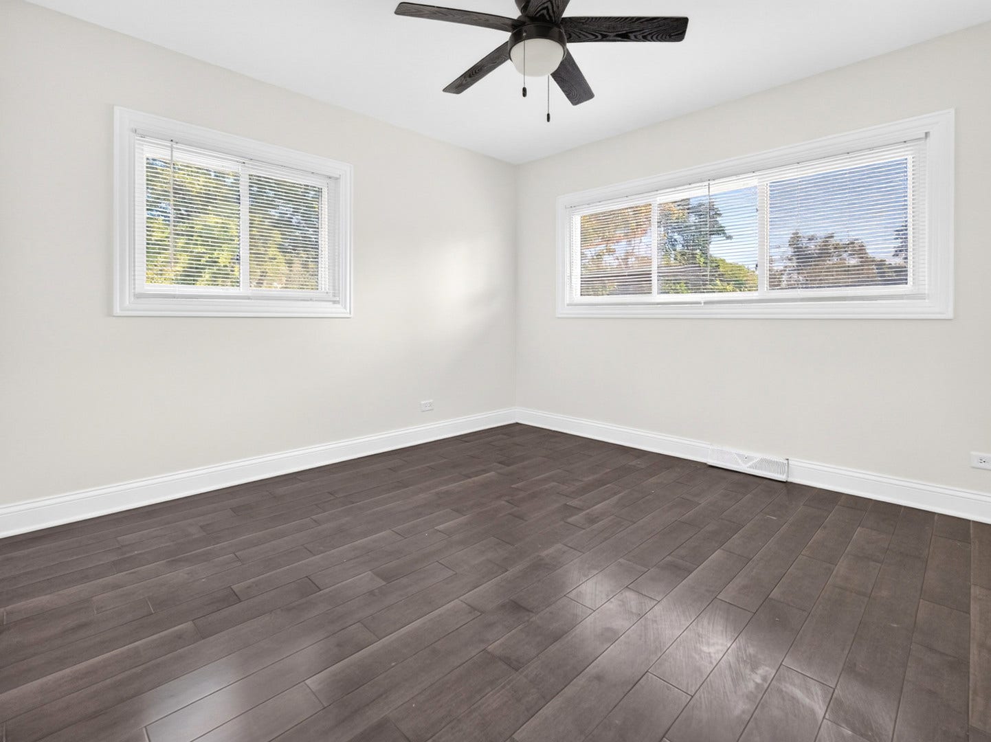 800 RIDGEMOOR Drive W, Willowbrook, IL 60527 800 RIDGEMOOR Drive W, Willowbrook, IL 60527