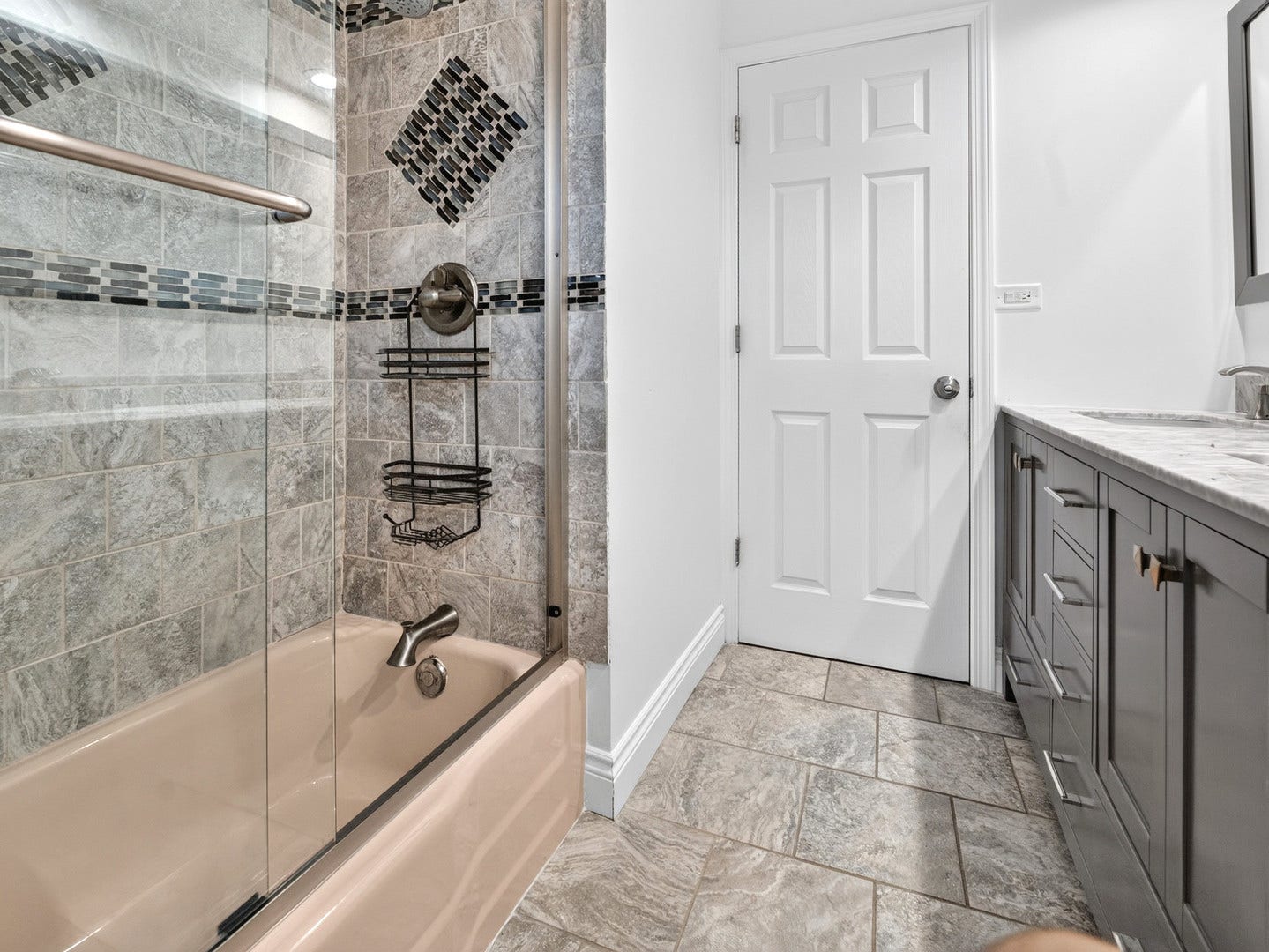 800 RIDGEMOOR Drive W, Willowbrook, IL 60527 800 RIDGEMOOR Drive W, Willowbrook, IL 60527