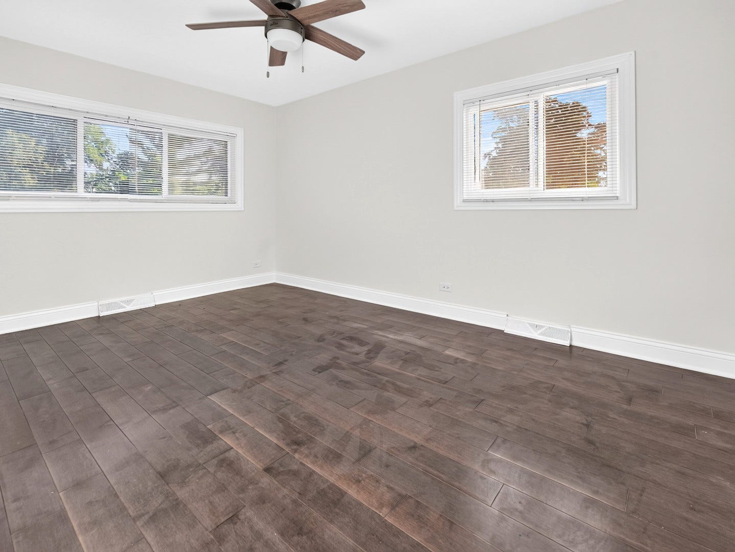 800 RIDGEMOOR Drive W, Willowbrook, IL 60527 800 RIDGEMOOR Drive W, Willowbrook, IL 60527