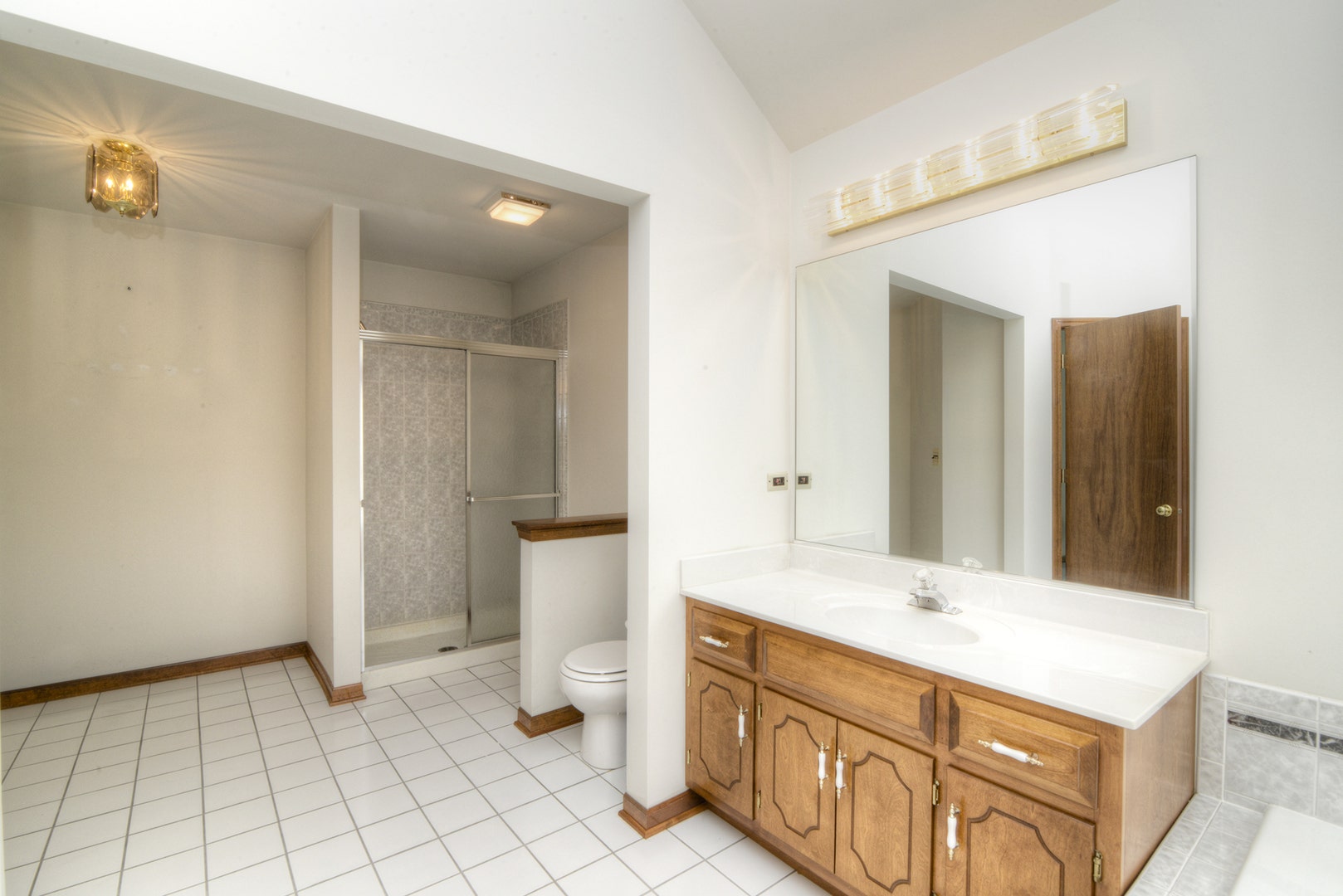 650 Lavina Court, Bolingbrook, IL 60440 650 Lavina Court, Bolingbrook, IL 60440