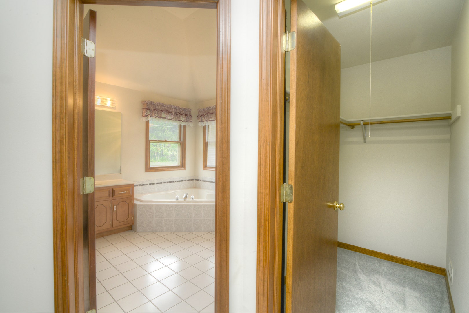 650 Lavina Court, Bolingbrook, IL 60440 650 Lavina Court, Bolingbrook, IL 60440