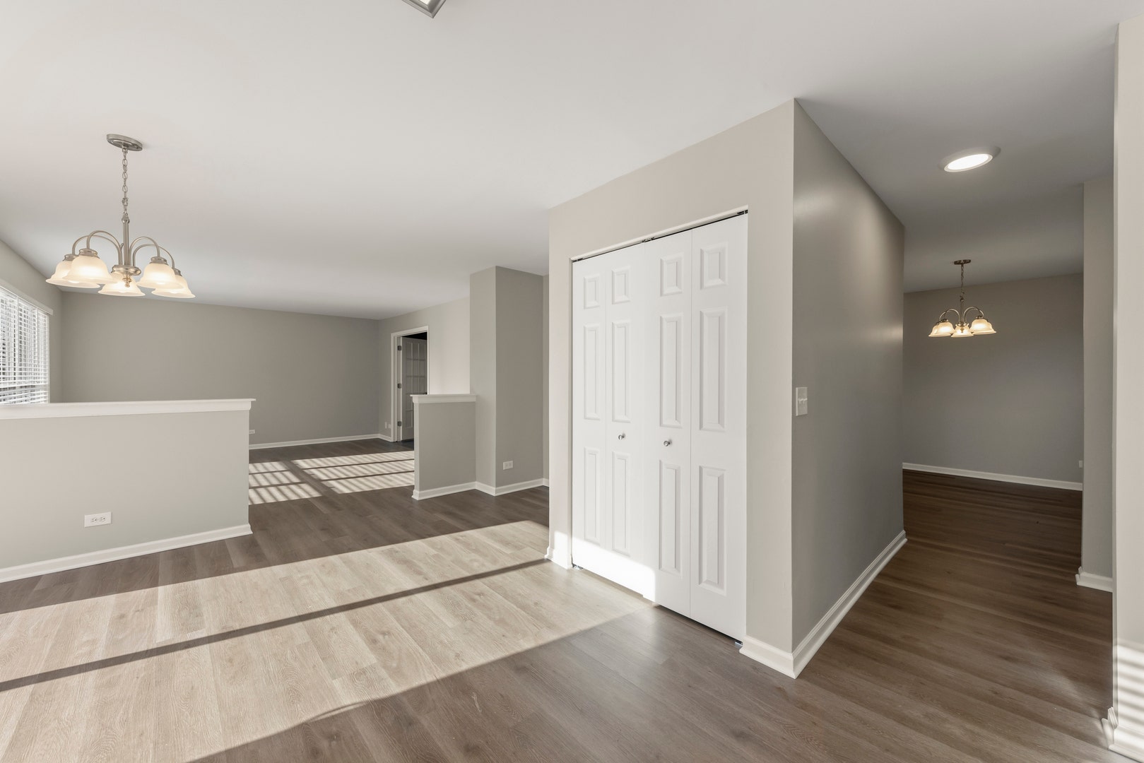 568 Rebecca Lane, Bolingbrook, IL 60440
