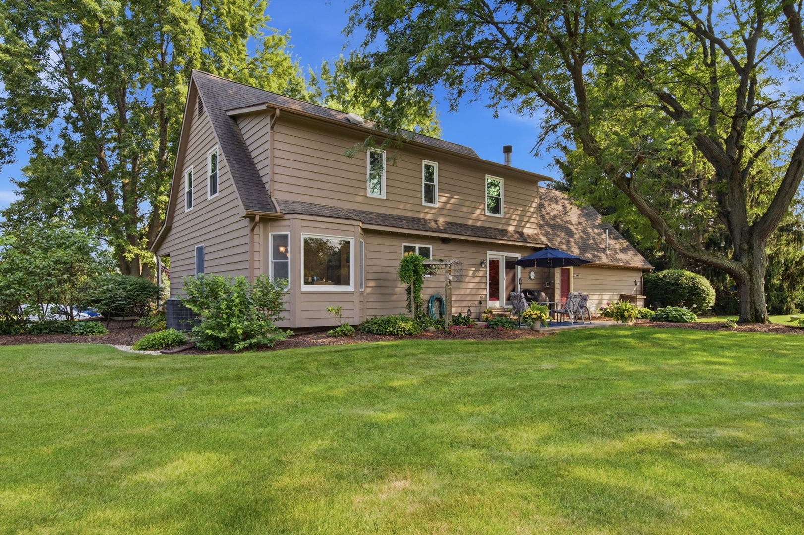 39W150 Adobe Ridge, Elgin, IL 60124 39W150 Adobe Ridge, Elgin, IL 60124
