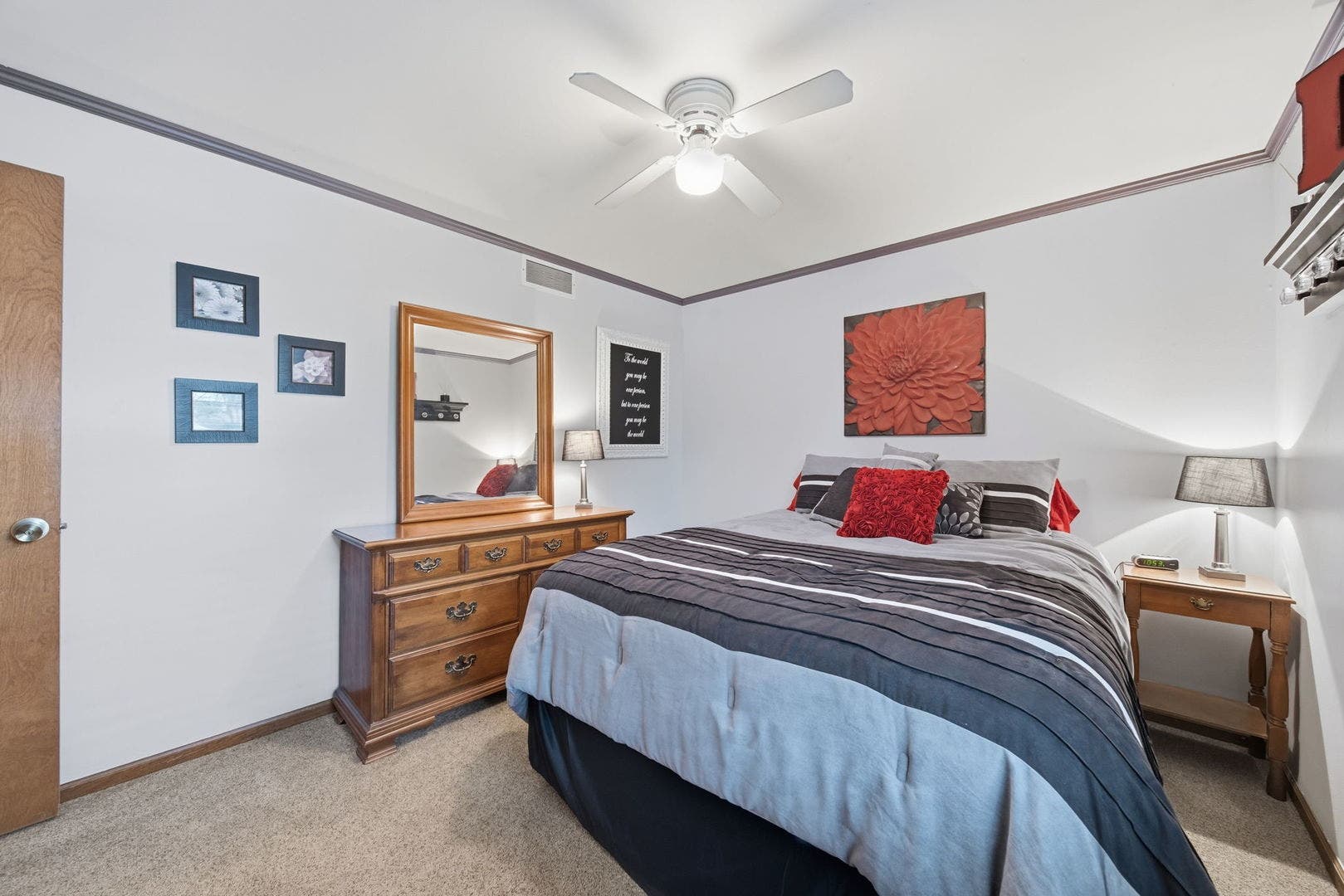 39W150 Adobe Ridge, Elgin, IL 60124 39W150 Adobe Ridge, Elgin, IL 60124