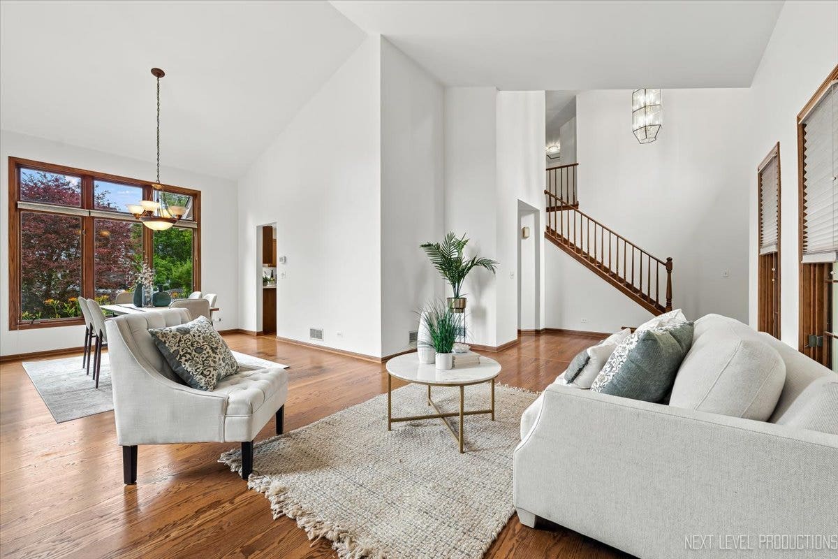 1360 Farmstead Lane, Bolingbrook, IL 60490 1360 Farmstead Lane, Bolingbrook, IL 60490