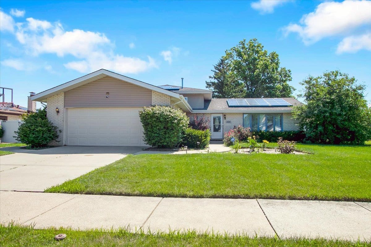 15315 Saint Andrews Drive, Orland Park, IL 60462
