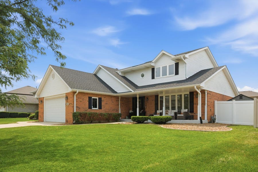 Property photo for 15612 Bramblewood Road, Oak Forest, IL