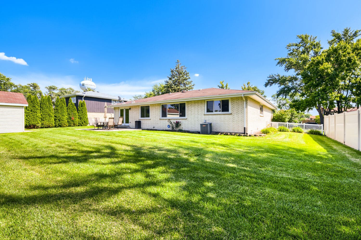 8514 Fir Street, Orland Park, IL 60462 8514 Fir Street, Orland Park, IL 60462