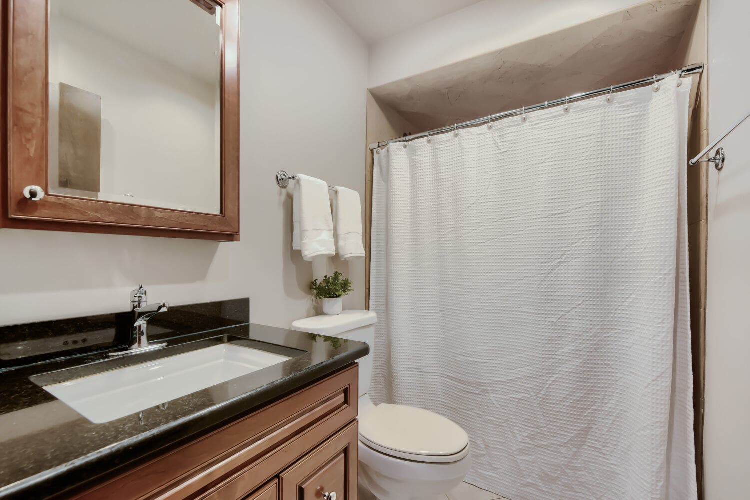 8514 Fir Street, Orland Park, IL 60462 8514 Fir Street, Orland Park, IL 60462