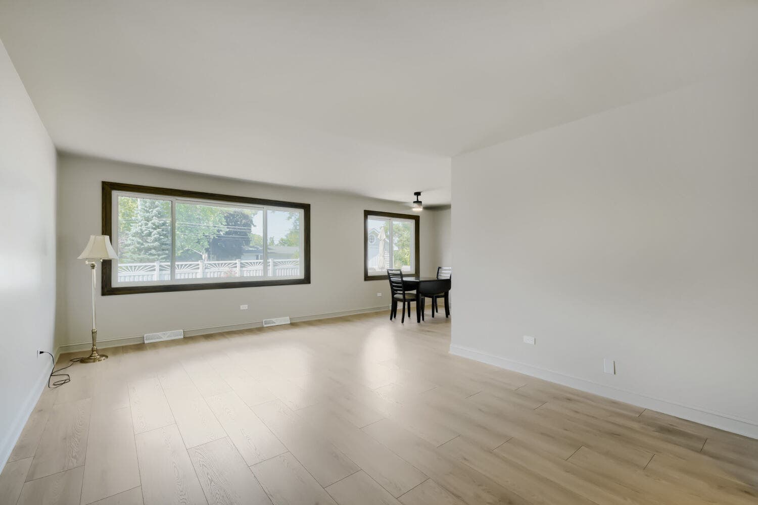 8514 Fir Street, Orland Park, IL 60462 8514 Fir Street, Orland Park, IL 60462