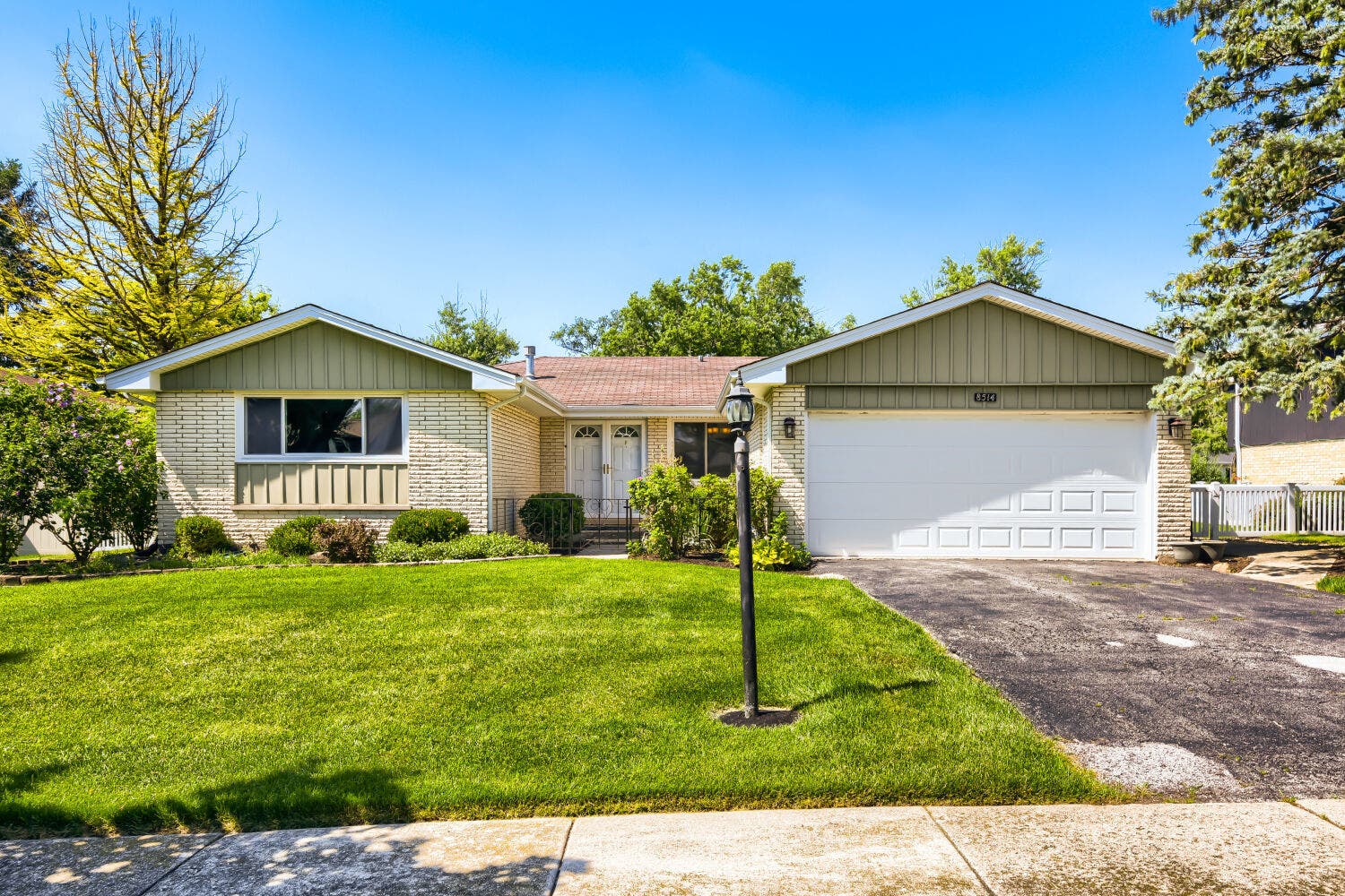 8514 Fir Street, Orland Park, IL 60462 8514 Fir Street, Orland Park, IL 60462