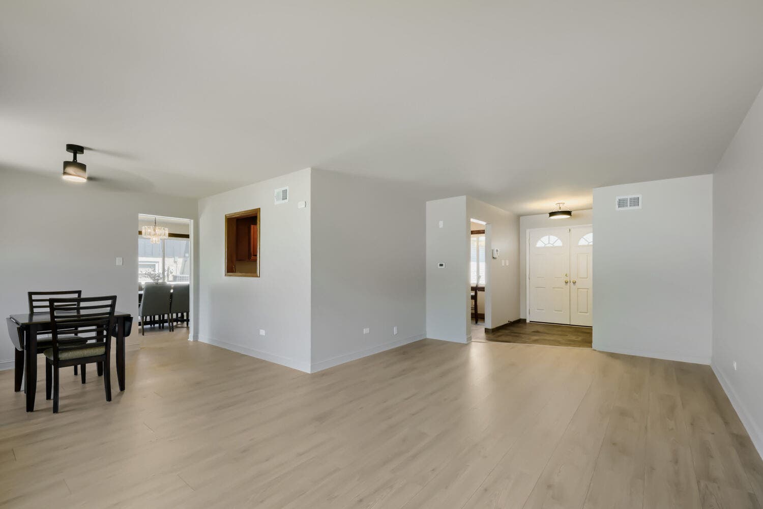 8514 Fir Street, Orland Park, IL 60462 8514 Fir Street, Orland Park, IL 60462