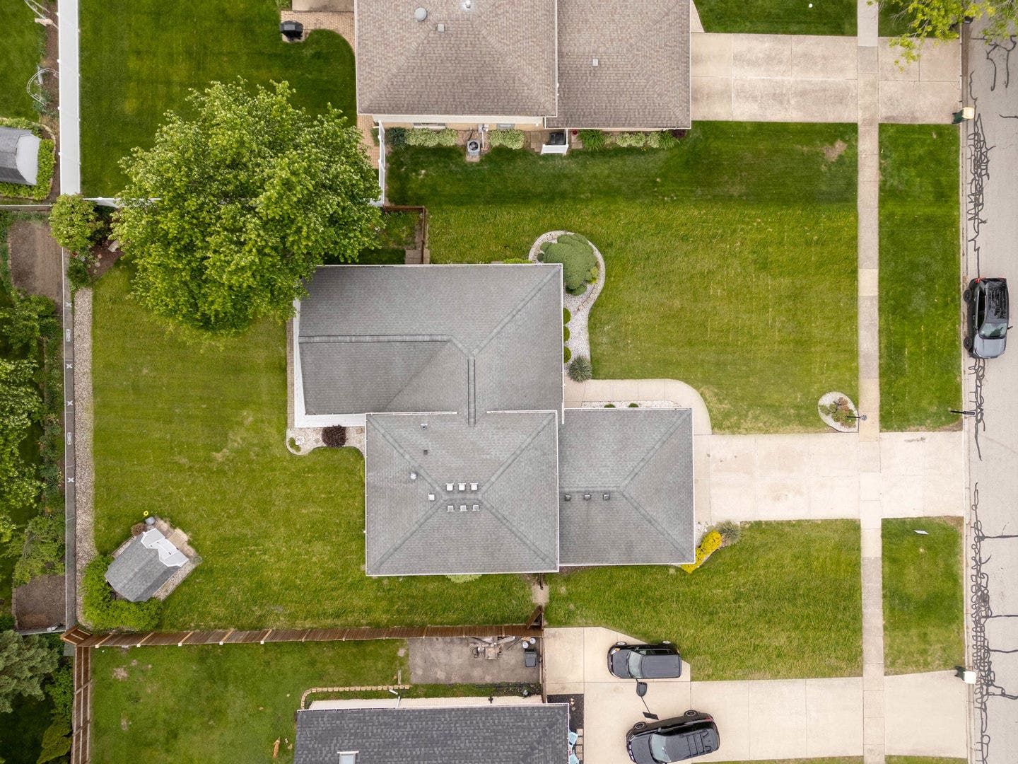 9S215 Florence Avenue, Downers Grove, IL 60516 9S215 Florence Avenue, Downers Grove, IL 60516