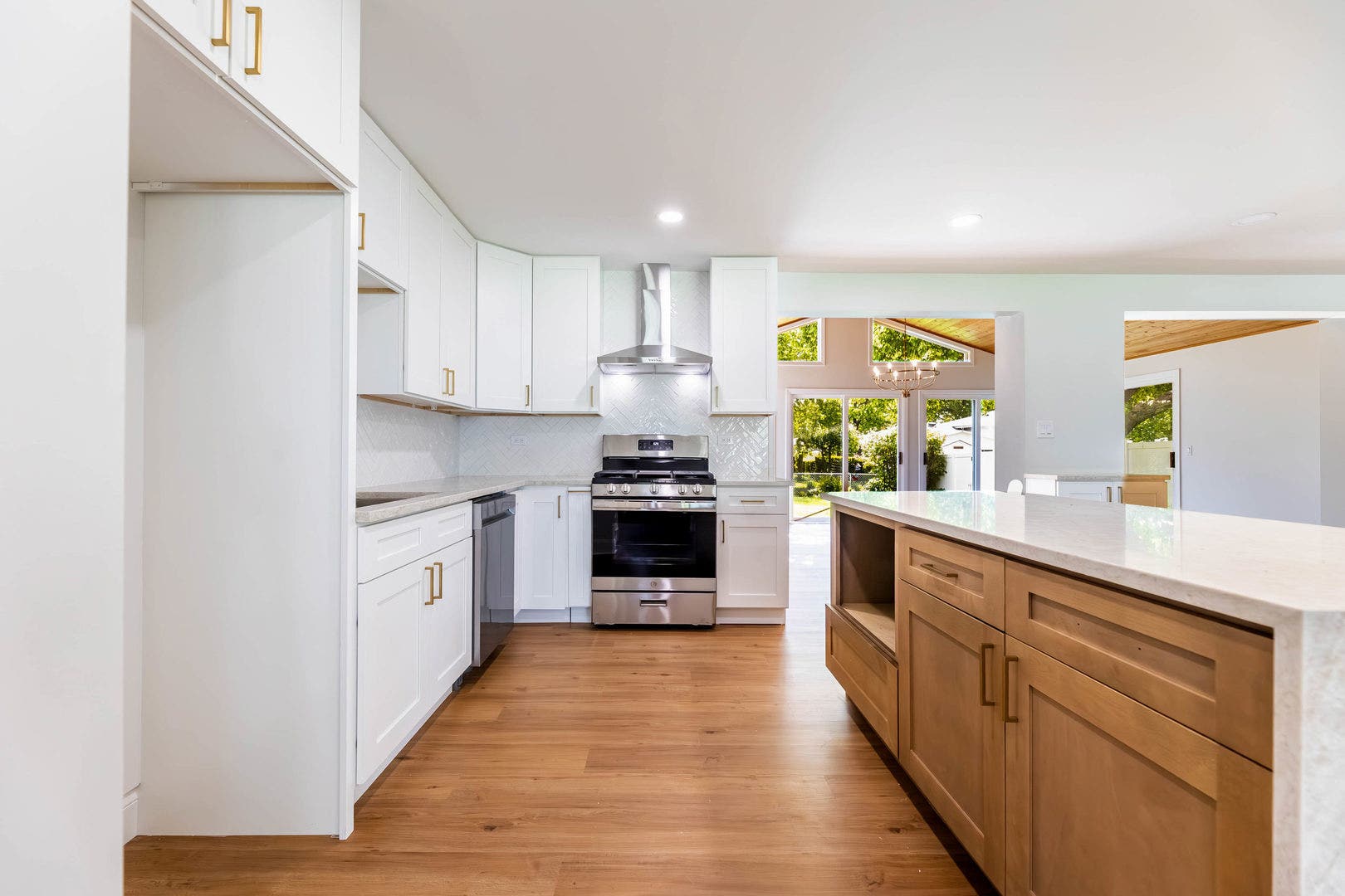 9S215 Florence Avenue, Downers Grove, IL 60516 9S215 Florence Avenue, Downers Grove, IL 60516
