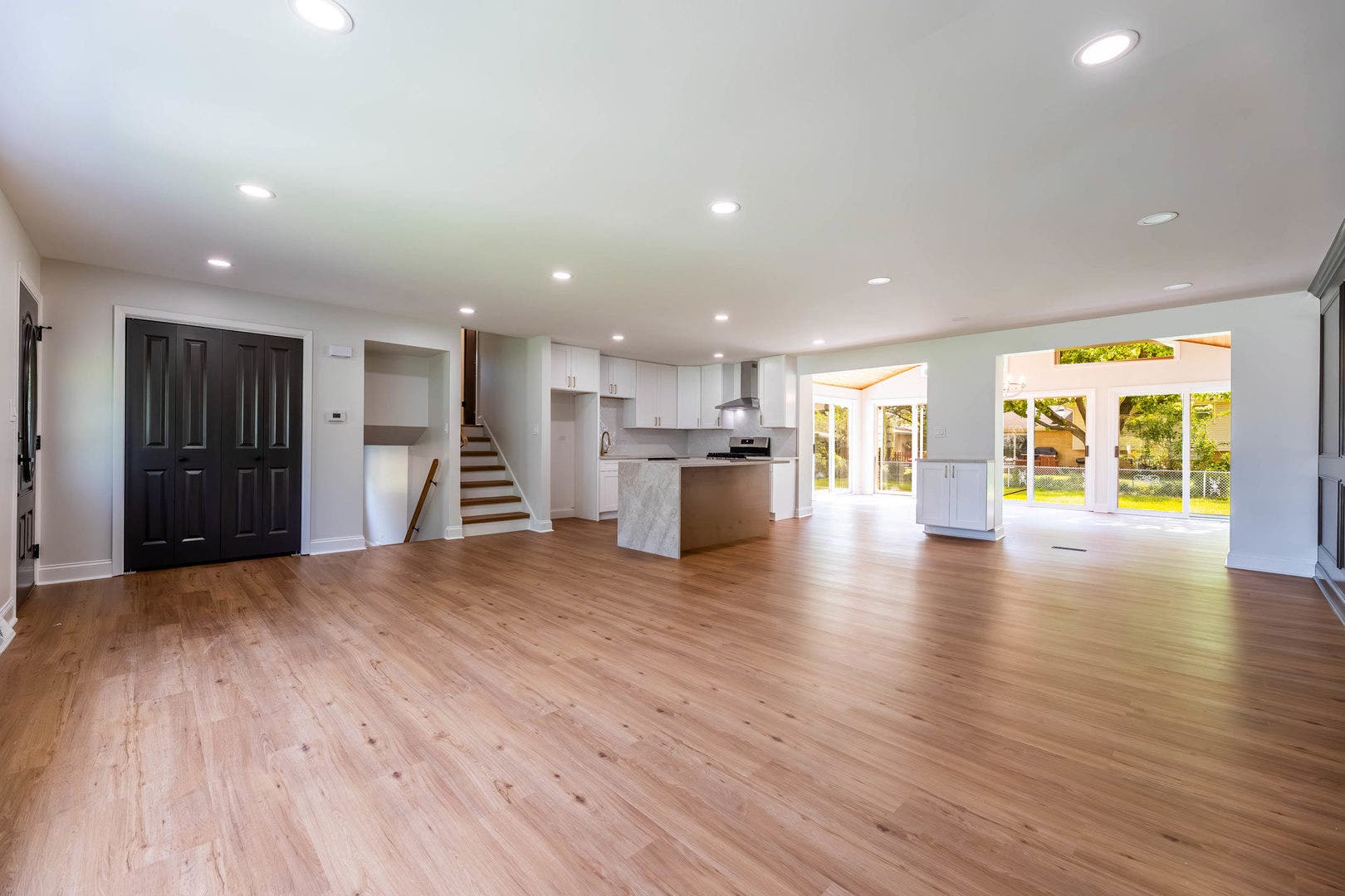 9S215 Florence Avenue, Downers Grove, IL 60516 9S215 Florence Avenue, Downers Grove, IL 60516