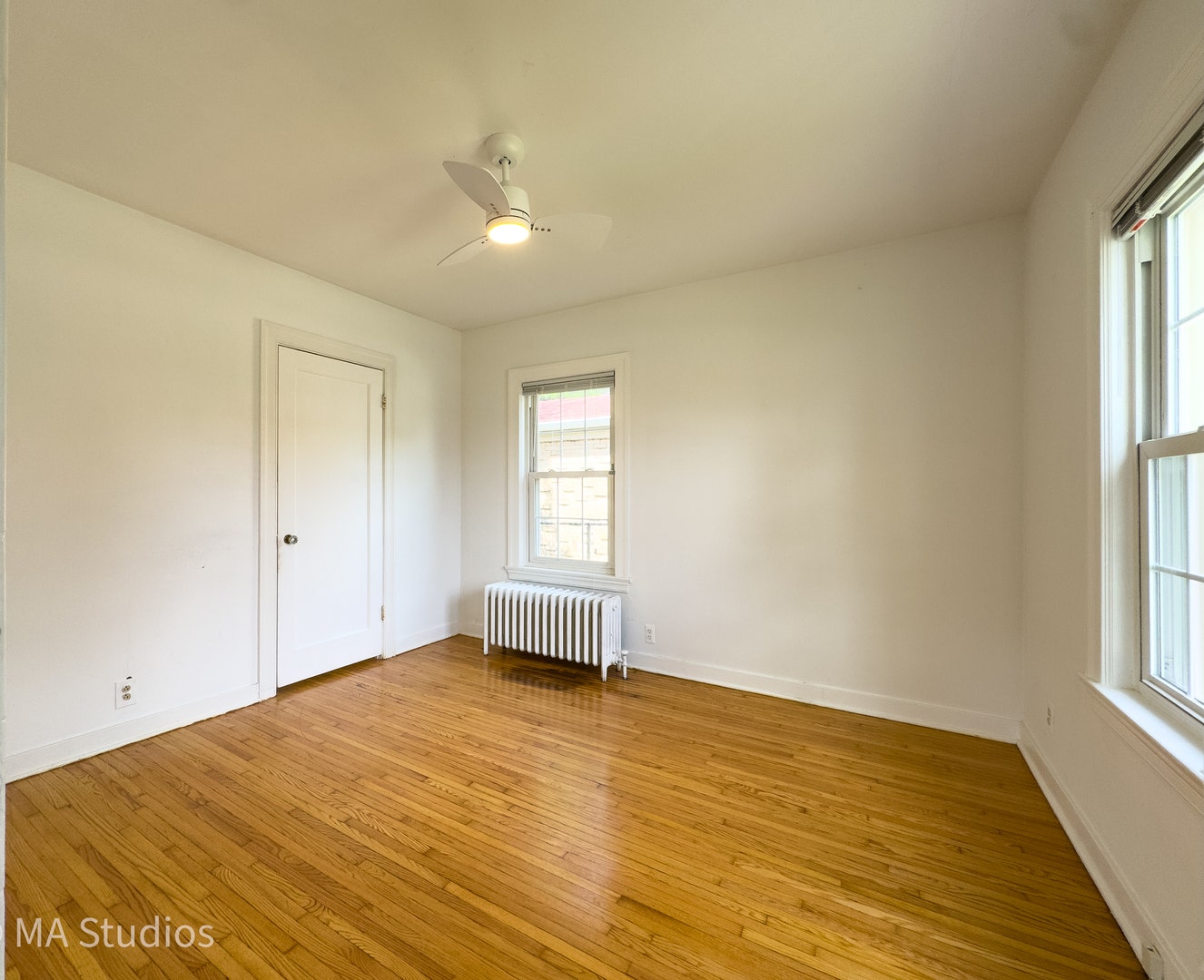 216 Wilcox Avenue, Elgin, IL 60123 First Floor Bedroom