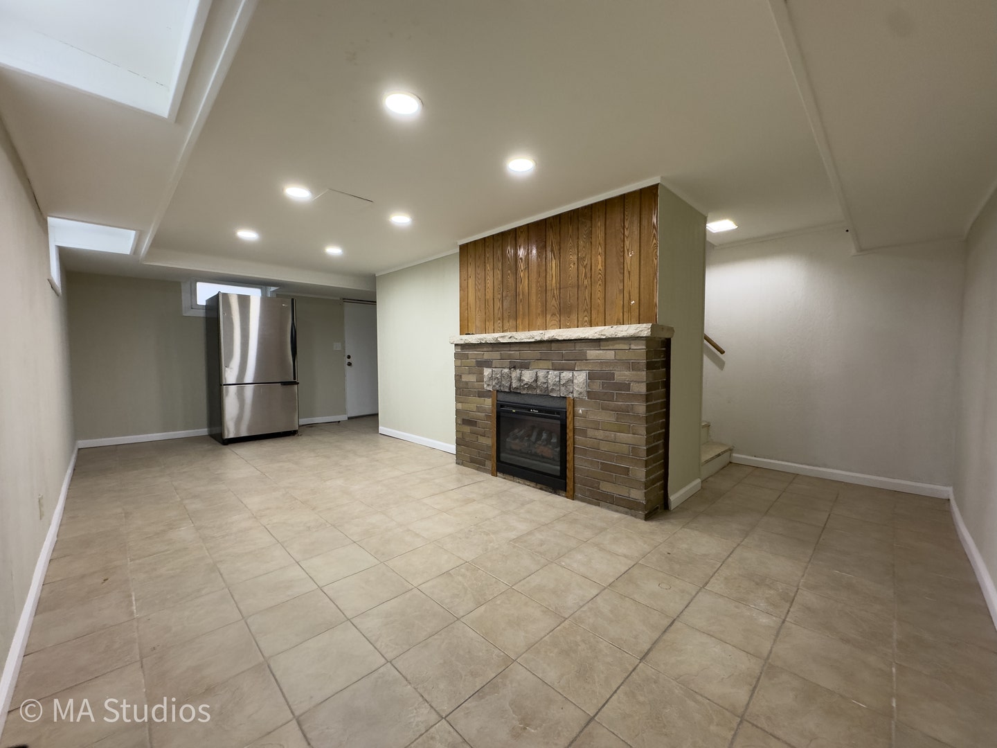 216 Wilcox Avenue, Elgin, IL 60123 216 Wilcox Avenue, Elgin, IL 60123