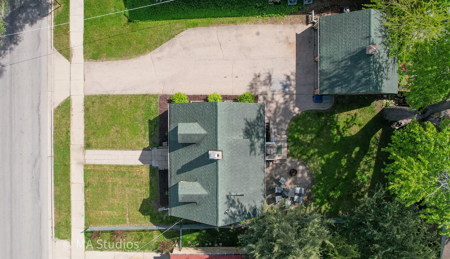216 Wilcox Avenue, Elgin, IL 60123 216 Wilcox Avenue, Elgin, IL 60123