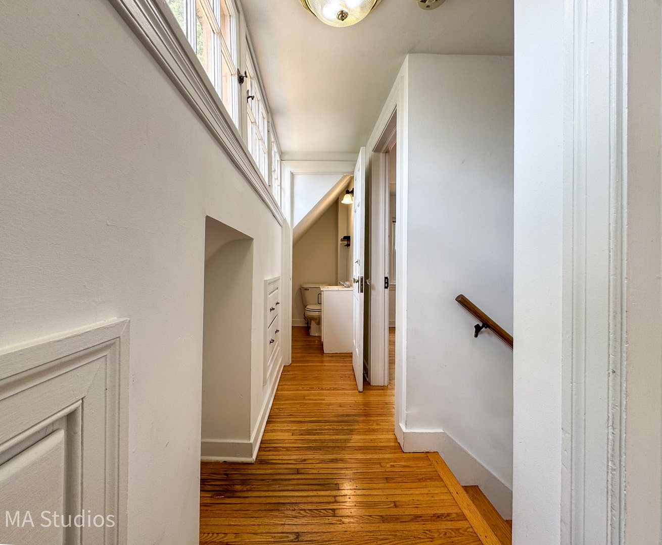 216 Wilcox Avenue, Elgin, IL 60123 216 Wilcox Avenue, Elgin, IL 60123