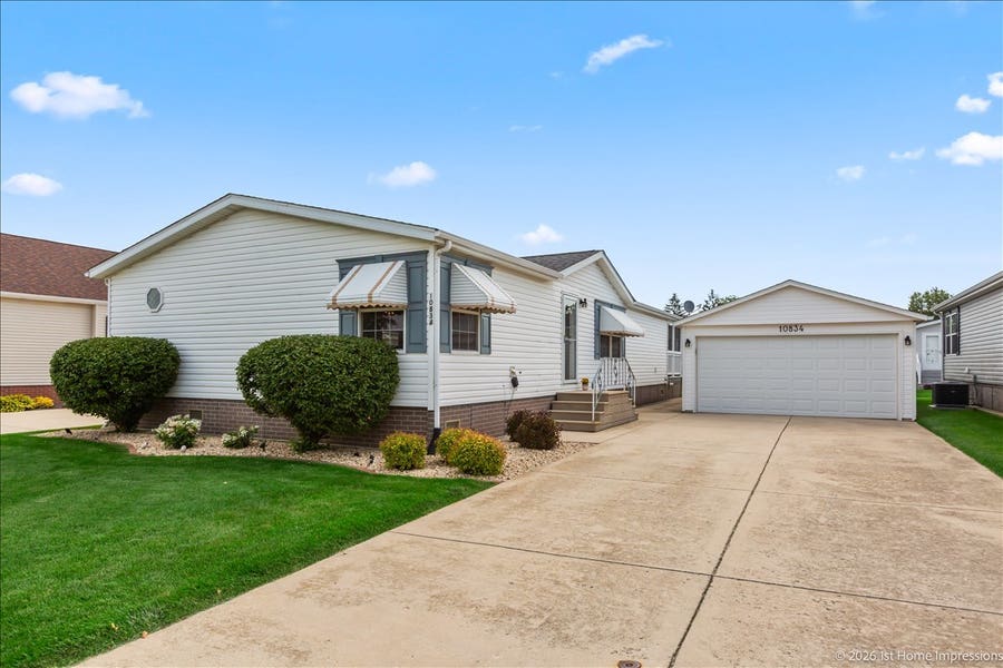 Property photo for 10834 Turnberry Drive, Frankfort, IL