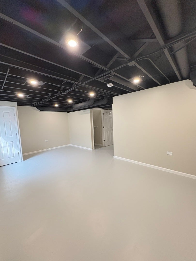 655 Chestnut Ridge, Minooka, IL 60447 655 Chestnut Ridge, Minooka, IL 60447