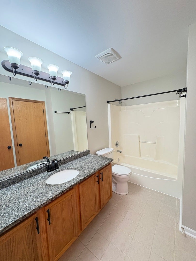 655 Chestnut Ridge, Minooka, IL 60447 655 Chestnut Ridge, Minooka, IL 60447