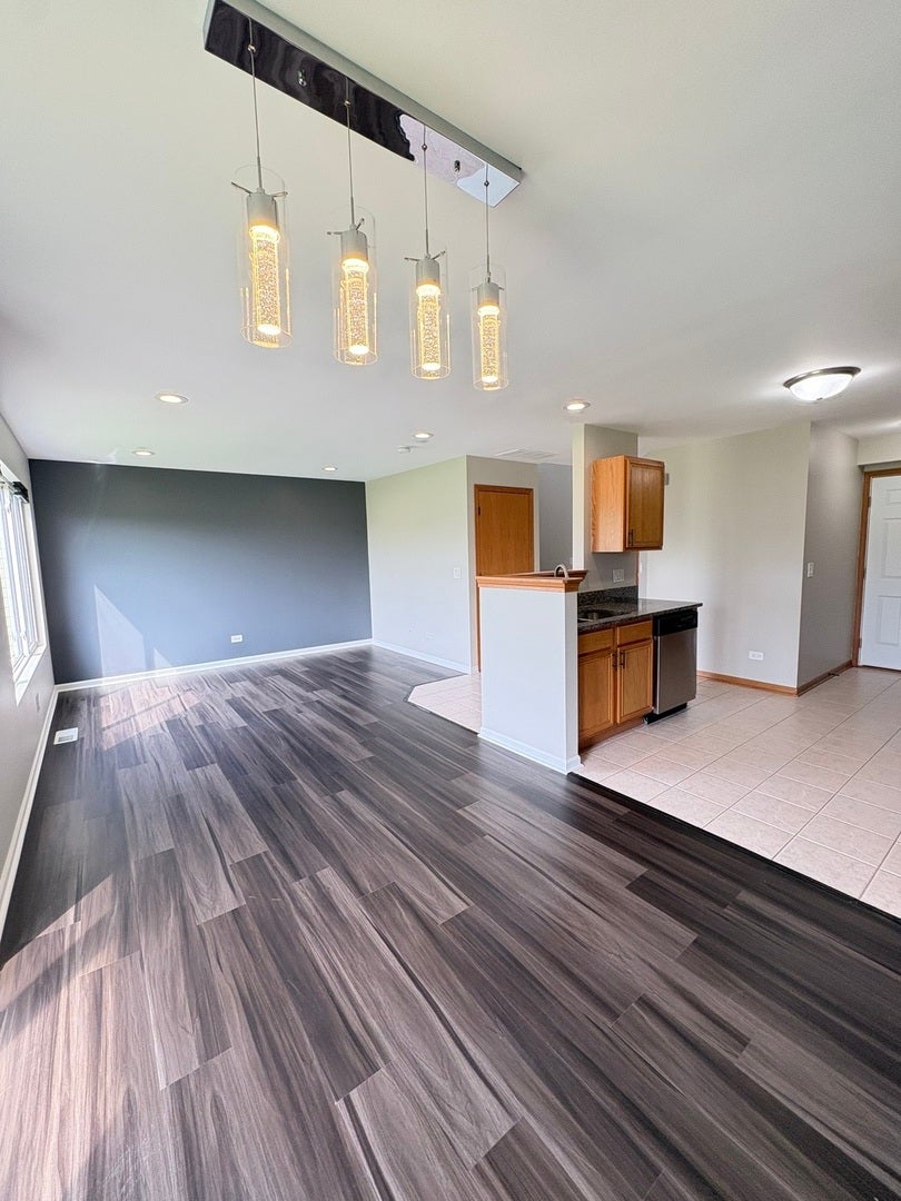 655 Chestnut Ridge, Minooka, IL 60447 655 Chestnut Ridge, Minooka, IL 60447