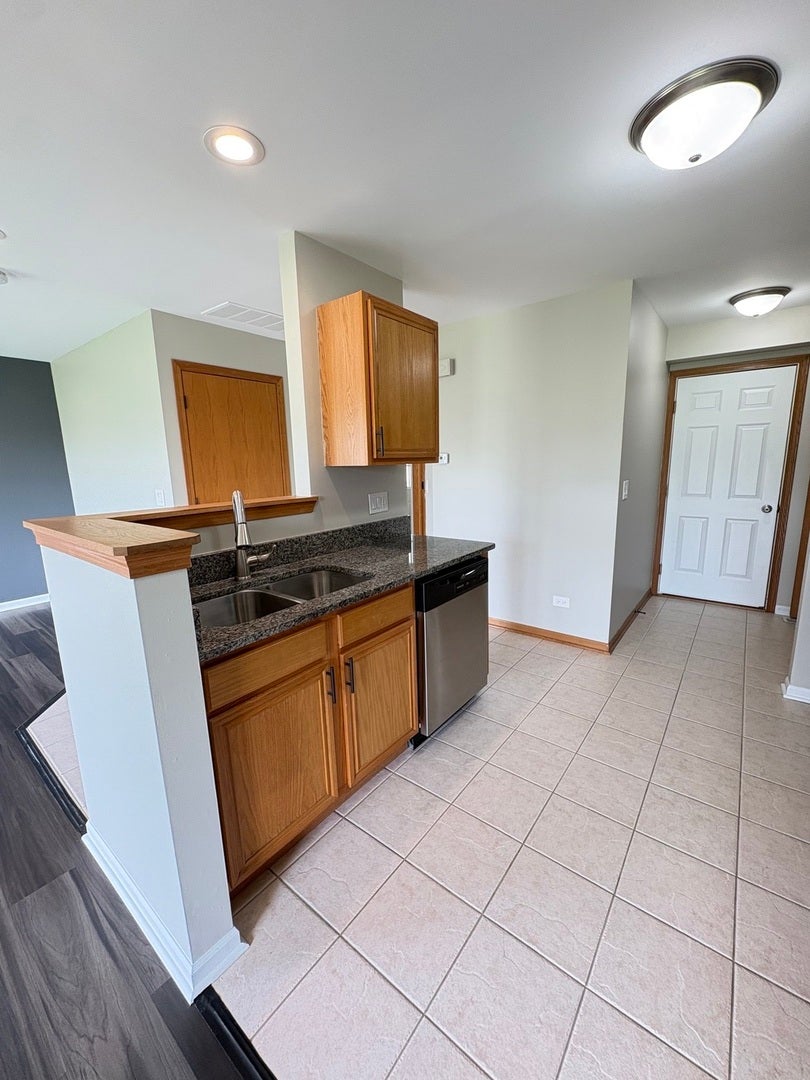 655 Chestnut Ridge, Minooka, IL 60447 655 Chestnut Ridge, Minooka, IL 60447