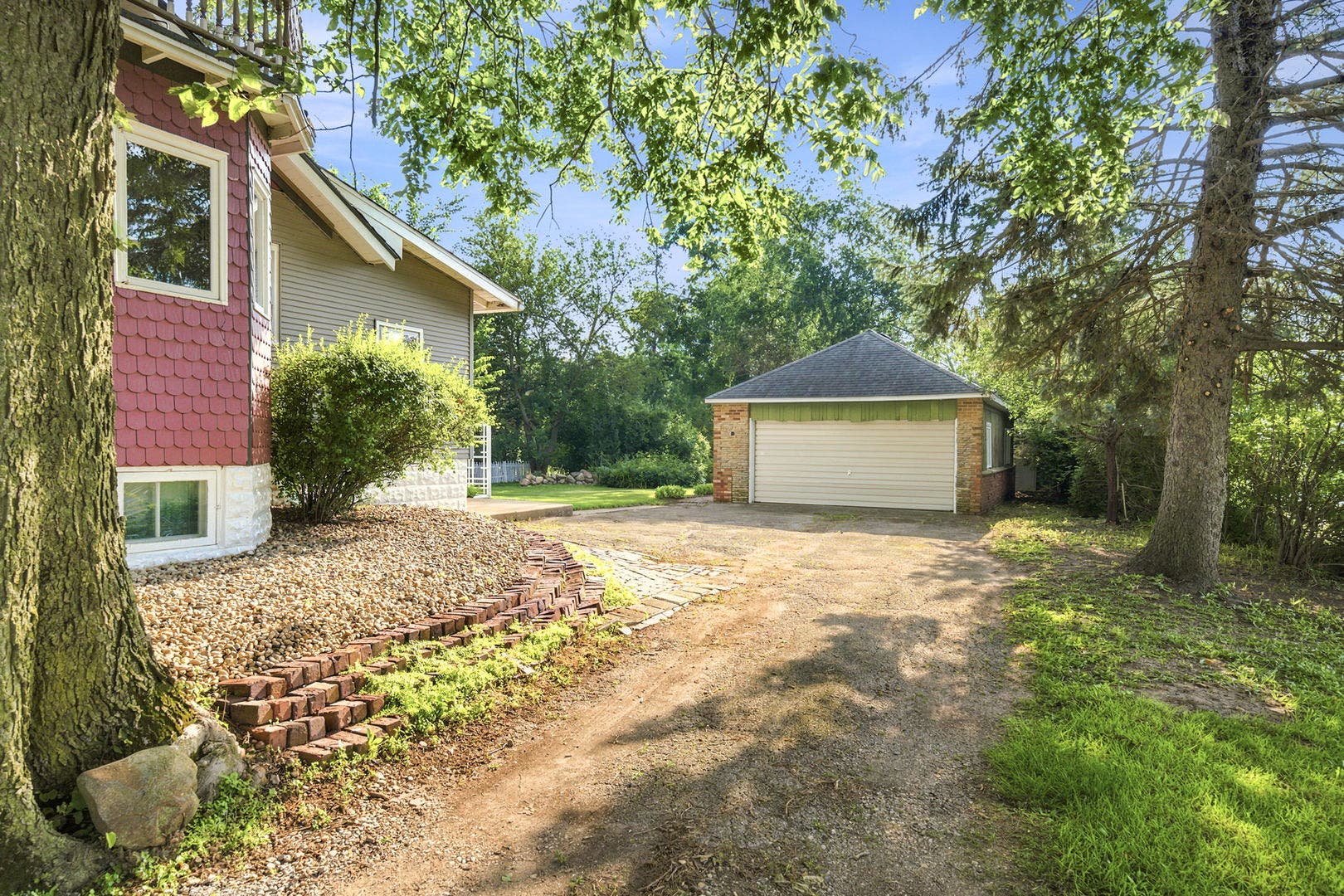 1916 Rowell Avenue, Joliet, IL 60433 1916 Rowell Avenue, Joliet, IL 60433