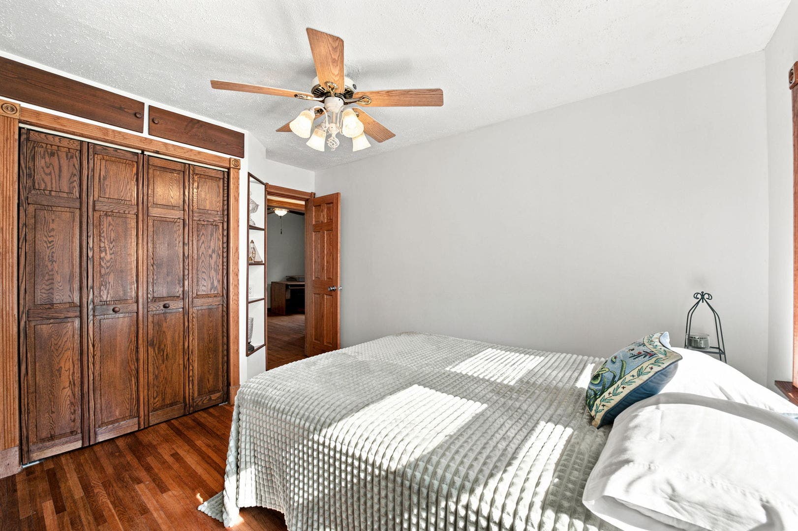 1916 Rowell Avenue, Joliet, IL 60433 1916 Rowell Avenue, Joliet, IL 60433