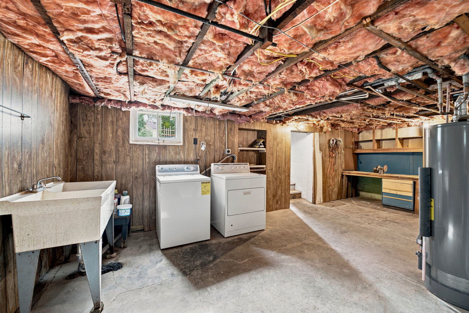 1916 Rowell Avenue, Joliet, IL 60433 1916 Rowell Avenue, Joliet, IL 60433