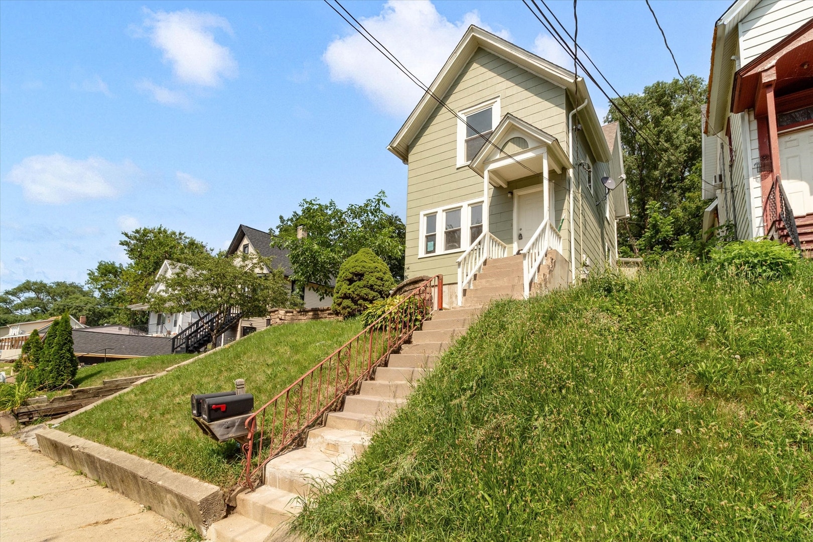 649 Wellington Avenue, Elgin, IL 60120 649 Wellington Avenue, Elgin, IL 60120