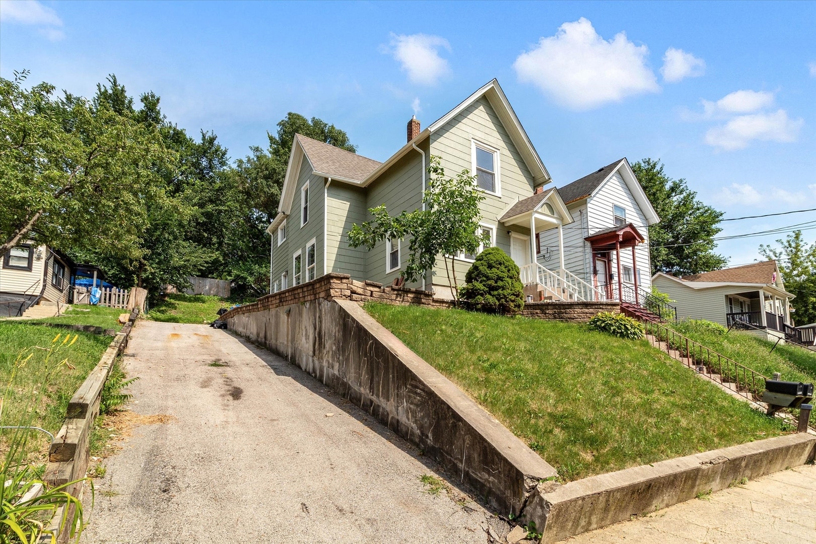 649 Wellington Avenue, Elgin, IL 60120 649 Wellington Avenue, Elgin, IL 60120