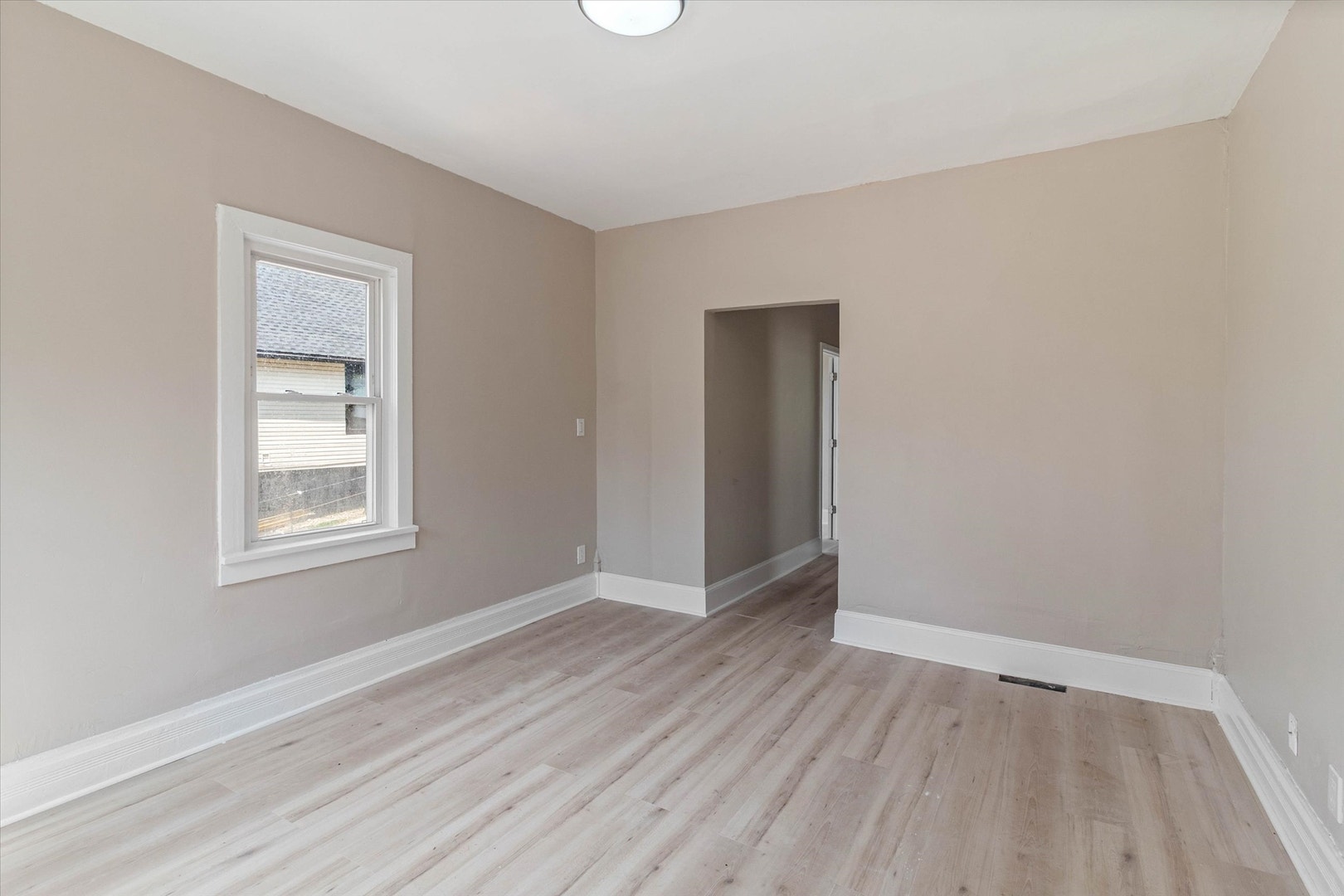 649 Wellington Avenue, Elgin, IL 60120 649 Wellington Avenue, Elgin, IL 60120
