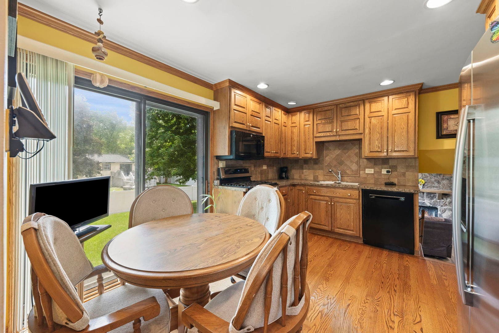 597 Piccadilly Lane, Bolingbrook, IL 60440 597 Piccadilly Lane, Bolingbrook, IL 60440