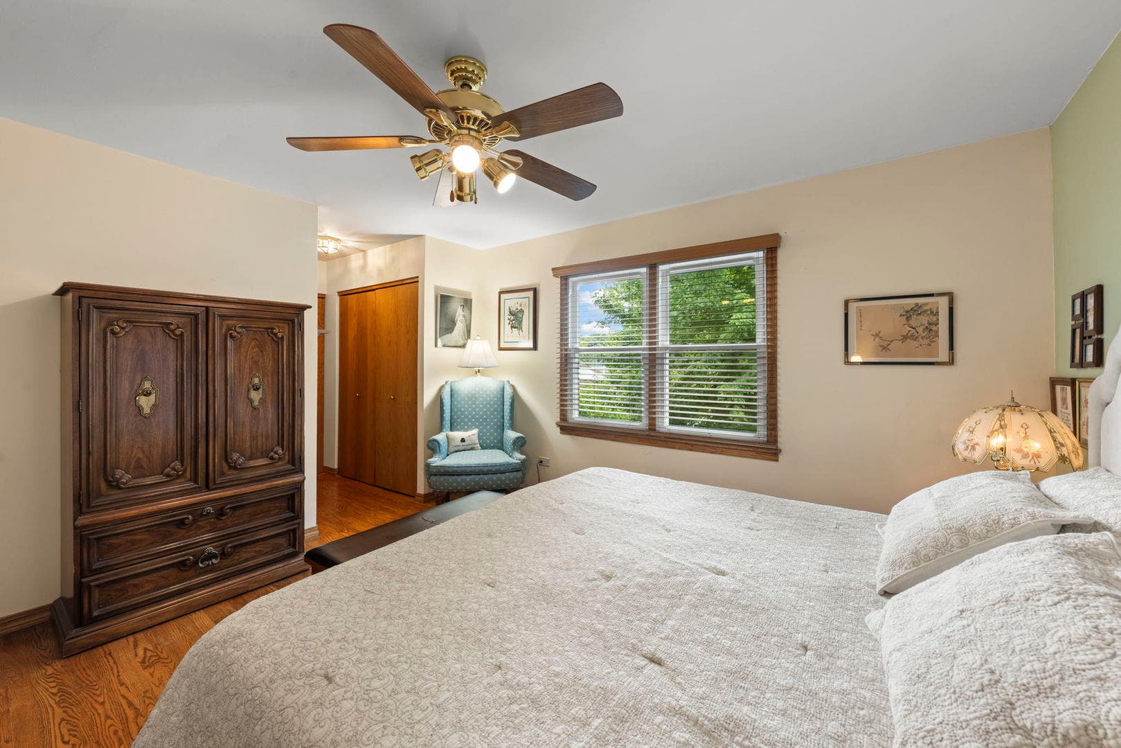 597 Piccadilly Lane, Bolingbrook, IL 60440 597 Piccadilly Lane, Bolingbrook, IL 60440