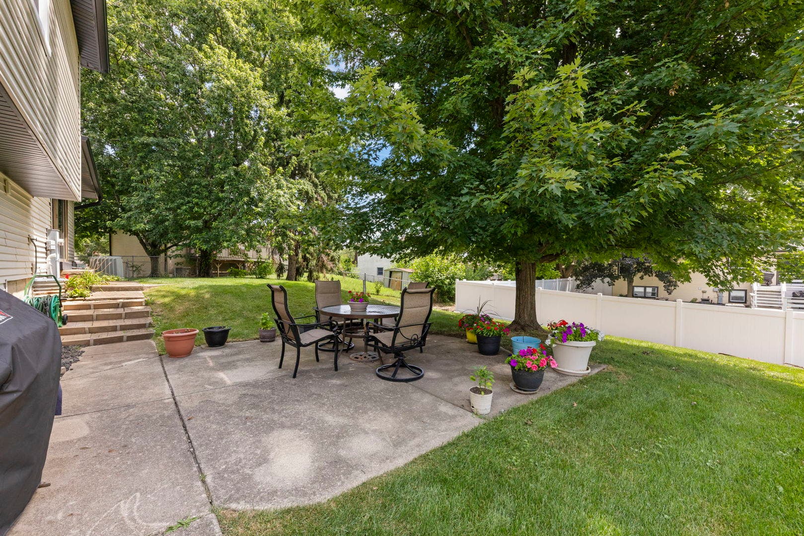 597 Piccadilly Lane, Bolingbrook, IL 60440 597 Piccadilly Lane, Bolingbrook, IL 60440