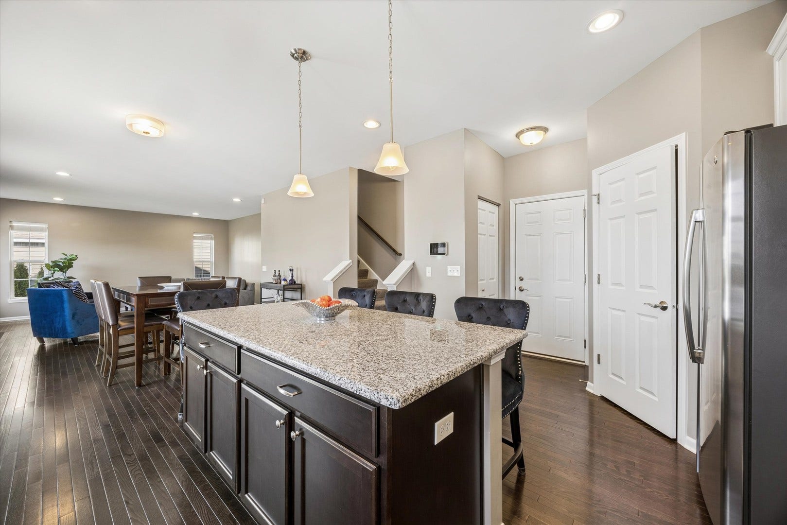 13752 Anne Drive, Lemont, IL 60439 13752 Anne Drive, Lemont, IL 60439