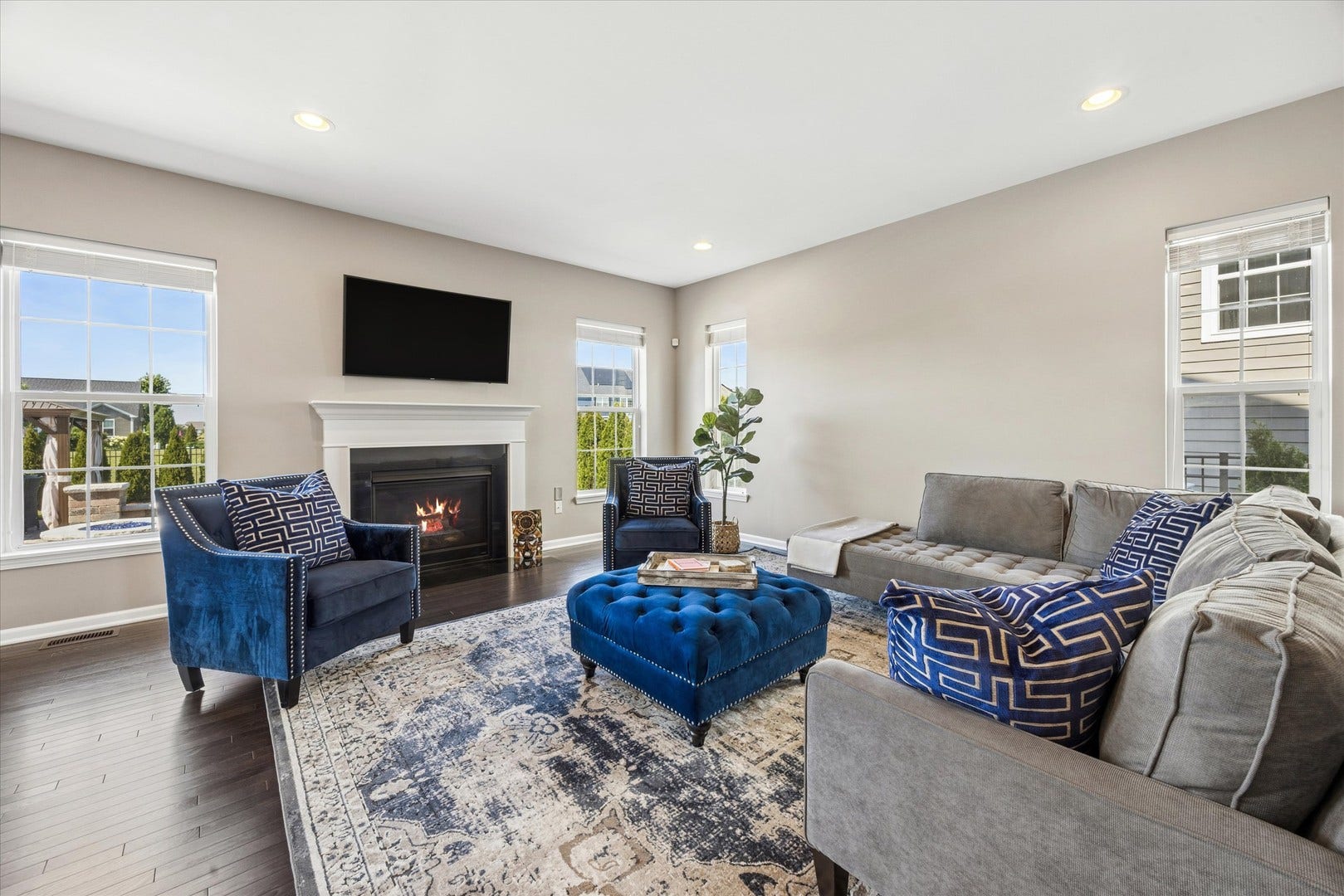 13752 Anne Drive, Lemont, IL 60439 13752 Anne Drive, Lemont, IL 60439