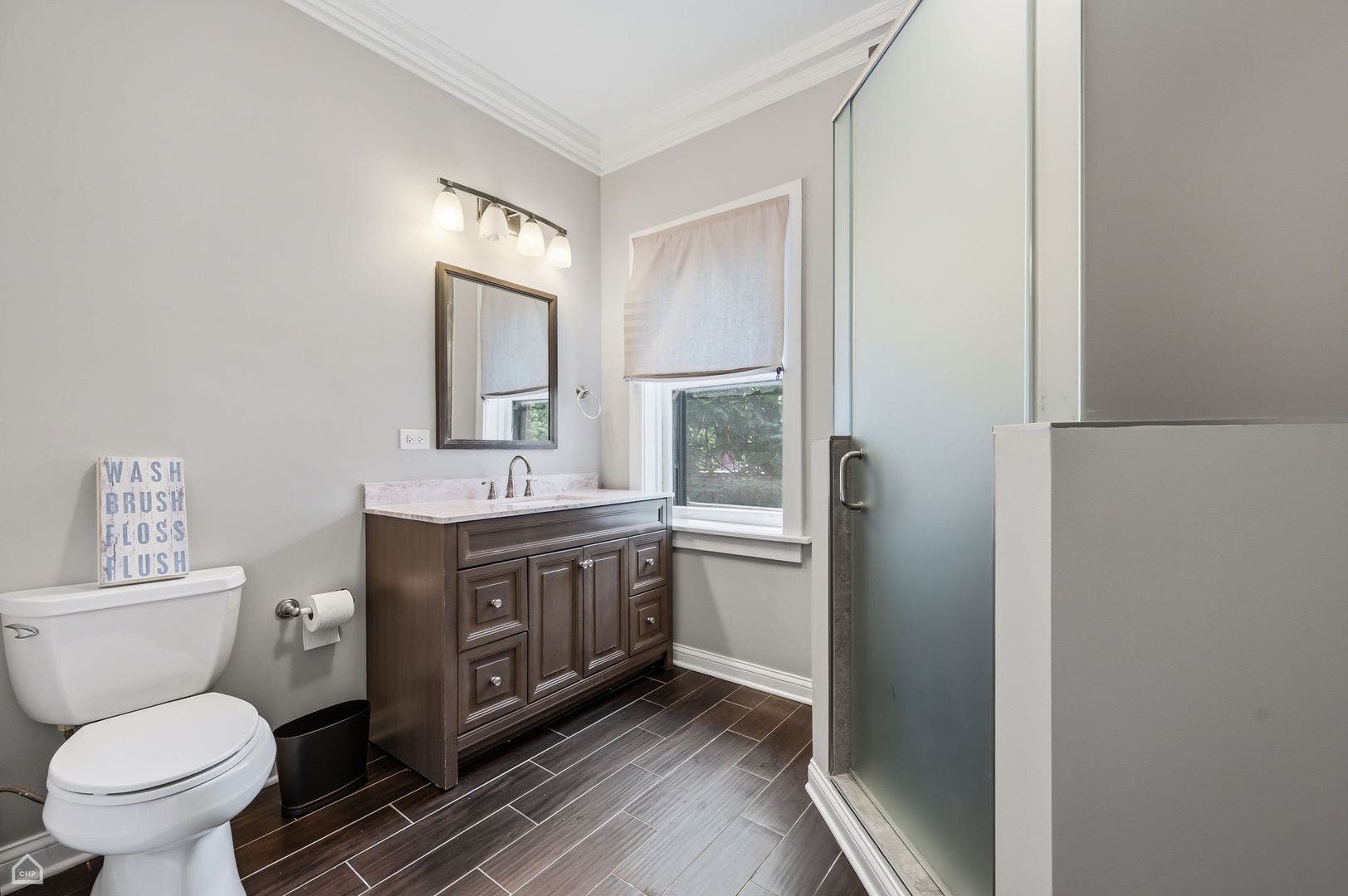 4901 S Kimbark Avenue, Chicago, IL 60615